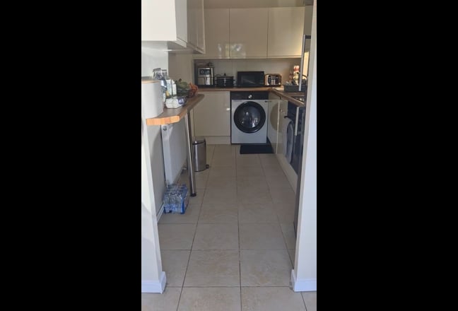 Double ensuite rooms.in Sketty  Main Photo