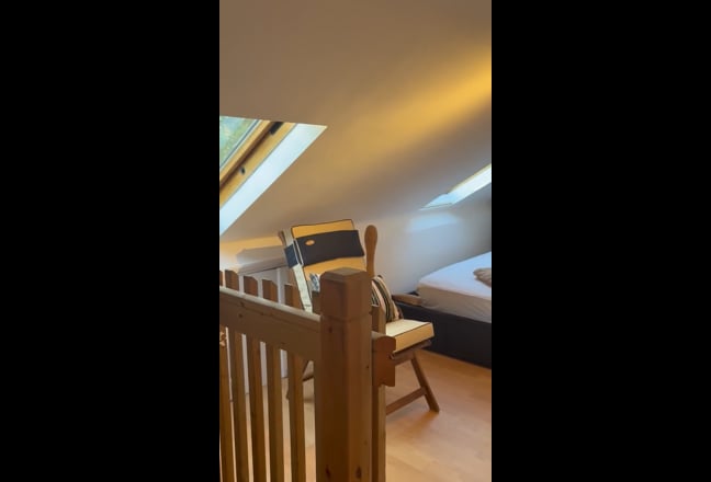 Double Loft Room for Single Person in Luton Main Photo
