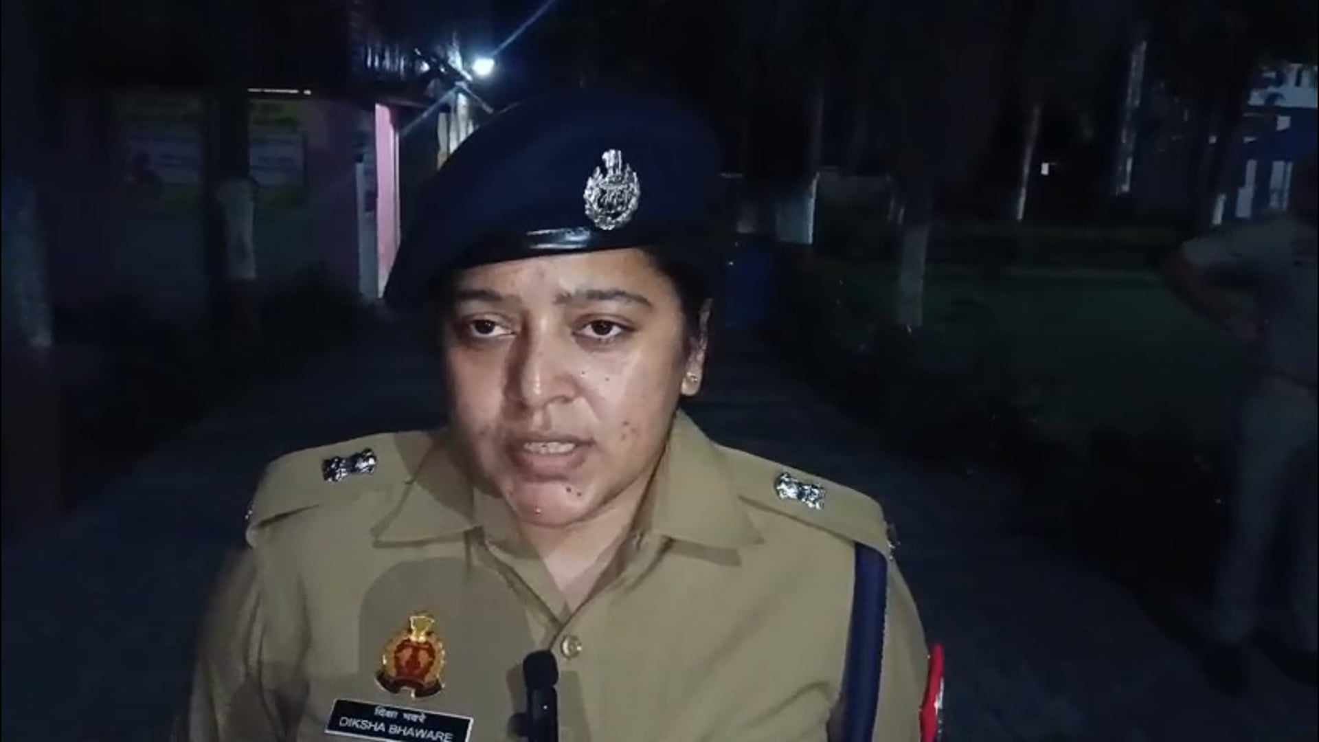 थाना खुटार, जनपद शाहजहाँपुर क्षेत्रांतर्गत सड़क दुर्घटना में 03 कांवड़ियों के घायल होने, जत्थे में शामिल अन्य कांवड़ियों द्वारा आंशिक रूप से सड़क पर अवरोध किए जाने तथा पुलिस द्वारा कृत कार्यवाही के संबंध में अपर पुलिस अधीक्षक ग्रामीण की बाइट।