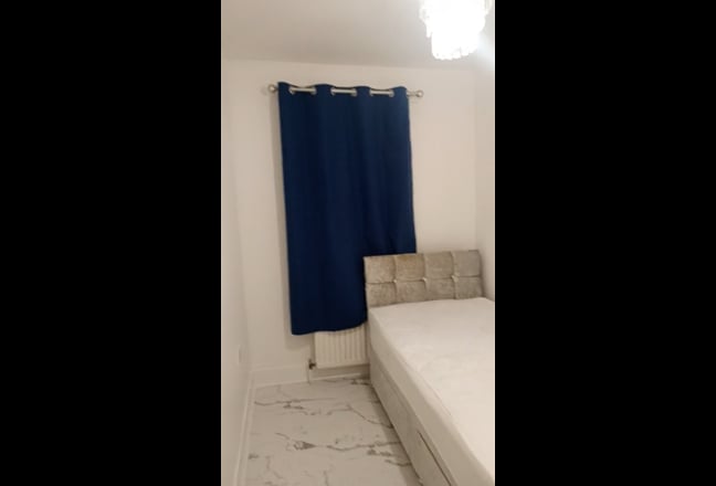 Single bedroom-All bills included!  Main Photo