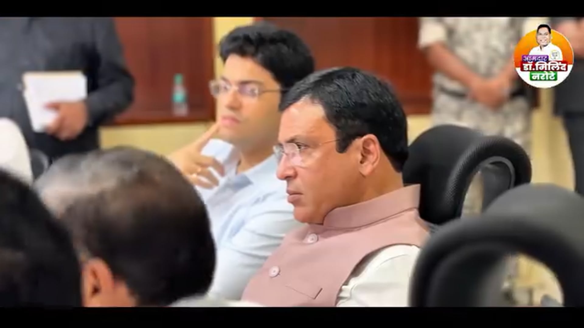 गडचिरोली विकासकांना गती जिल्हाधिकारी कार्यालयात महत्त्वपूर्ण आढावा बैठक 
