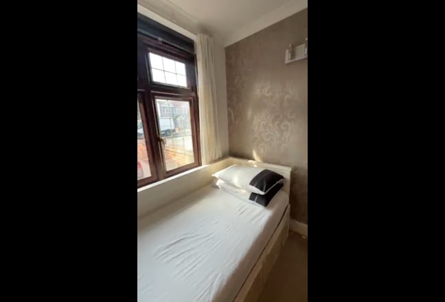 Easy going laid back in beautiful Sidcup Main Photo
