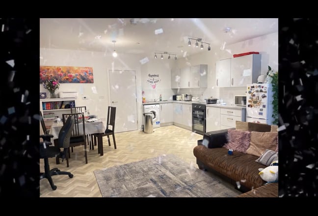 Luxury En-Suite | For Professional Female Main Photo