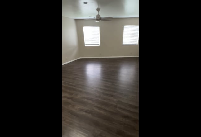 Big clean house has a 20’x14’ bedroom for rent Main Photo
