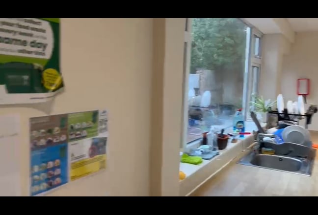 En-Suite Room in a 5-Bed House - Ideal for P.Grads Main Photo