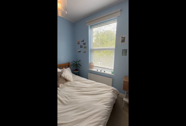Bright double room in Didsbury Main Photo