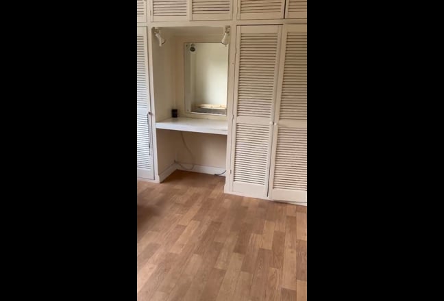 Double Room Available in 3 bed shared House Main Photo