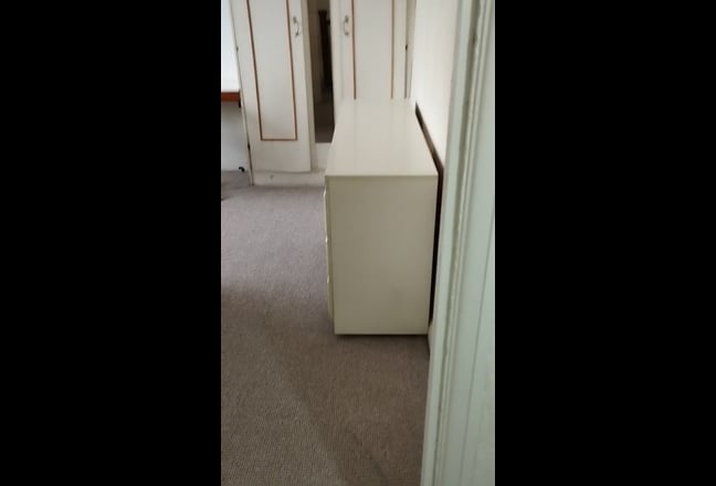 Bright Double room in shared house  Main Photo