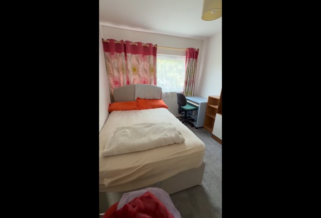 Double Bedroom to Share Main Photo