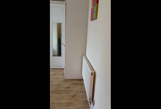 Spacious double room available - Hendon Central  Main Photo