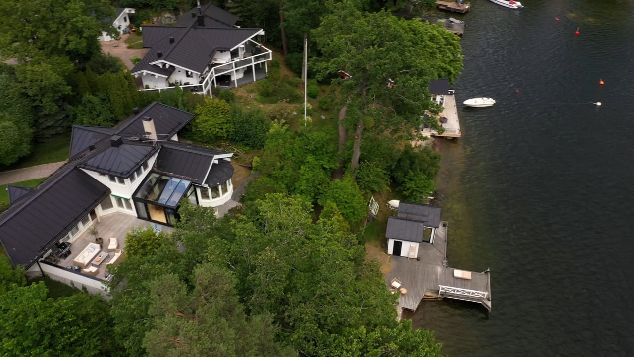 5 rum Villa på Doktorsvägen 2B Södra Lännersta Nacka kommun - video