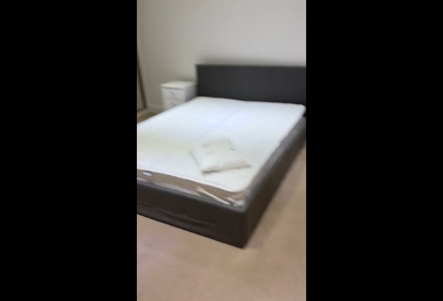 Large double ensuite room in Wandsworth Main Photo