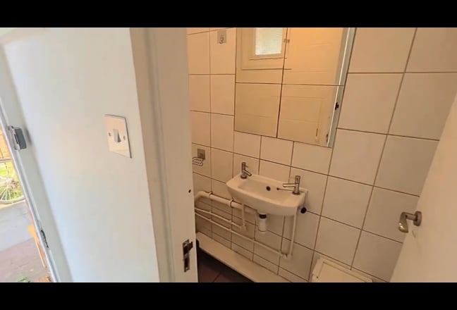 Video 1: Single room