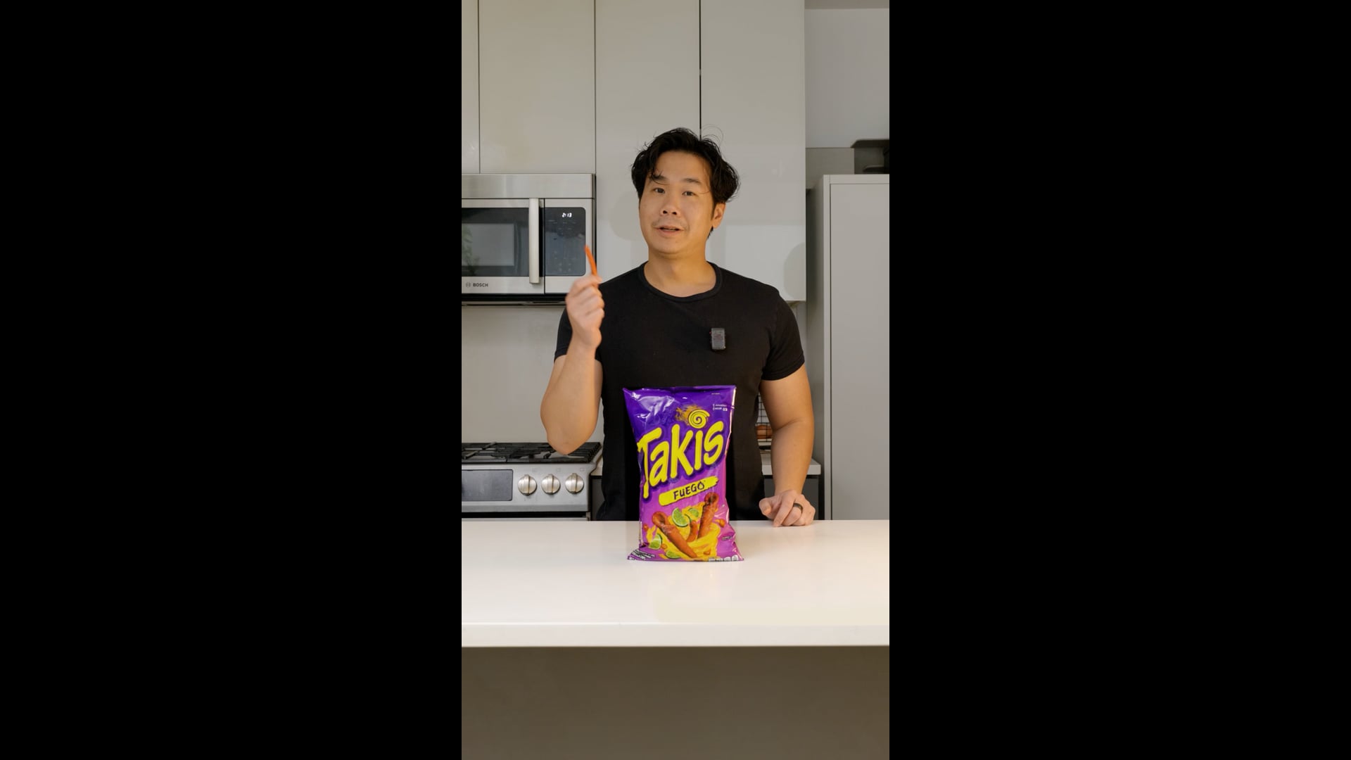 Takis Social