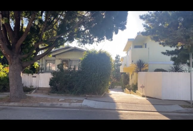 Apartment 6 Blocks From the Beach! Main Photo