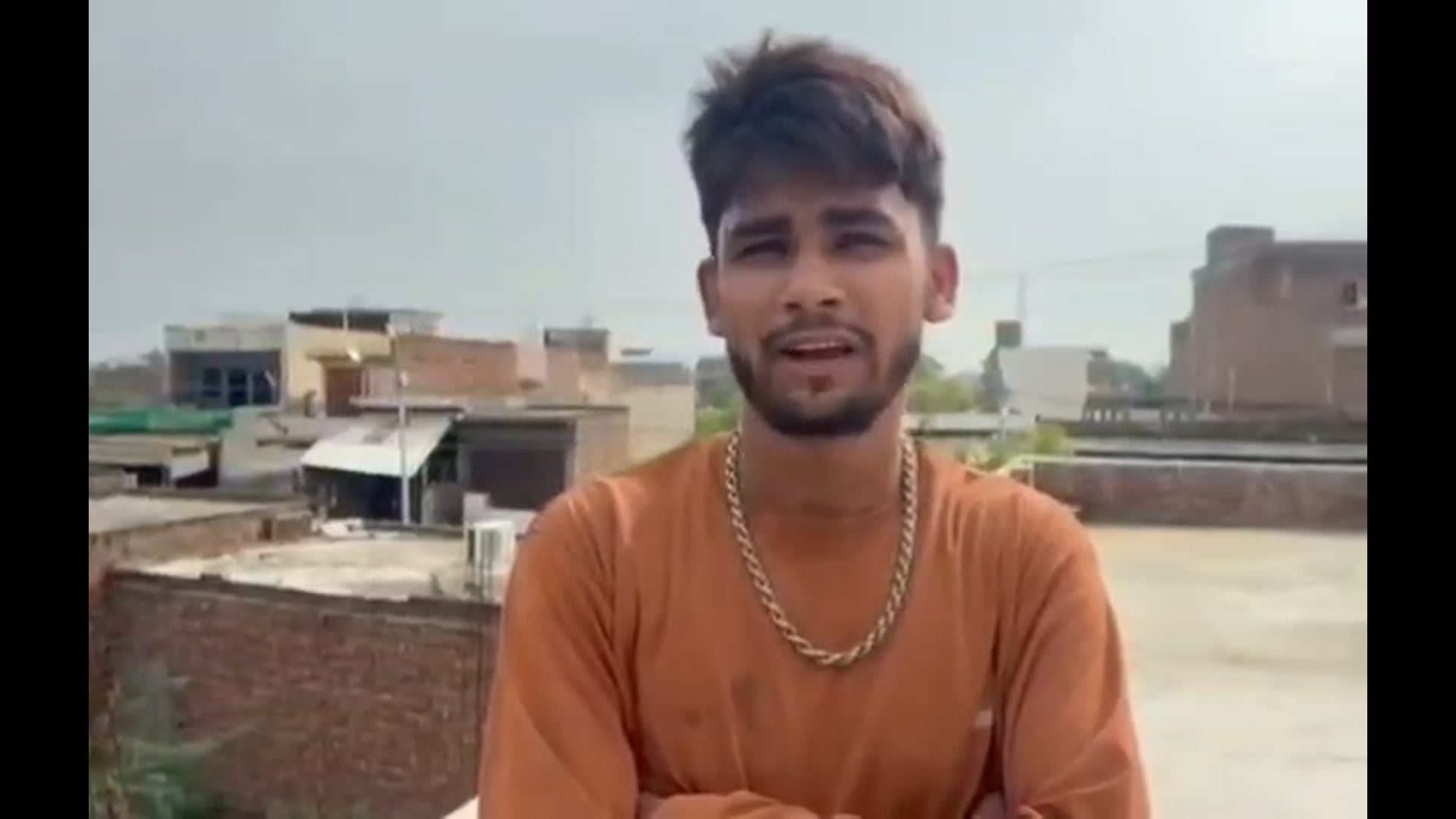 दीनदयाल धाम चौकी से महज 1 किलोमीटर दूर बड़ी चोरी, दुकान से डेढ़ लाख की नकदी और 40 हजार की सिगरेट ले उड़े बेखौफ चोर