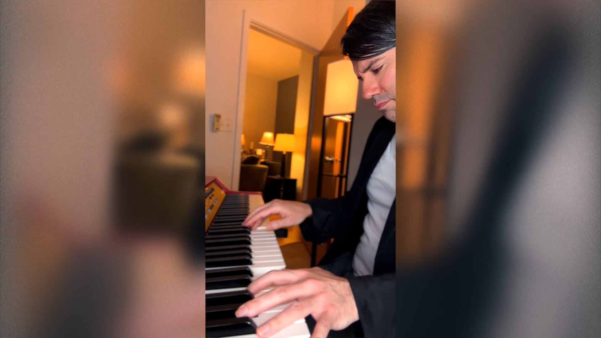 Promotional video thumbnail 5 for Dave Asher – Improvised Piano for Events