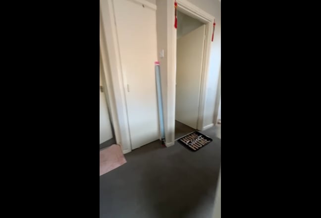 Spacious double room available  Main Photo