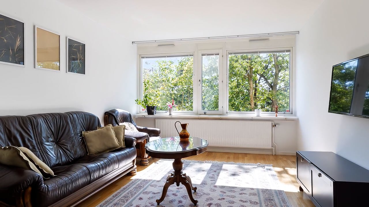 2 rum Lägenhet på Loftvägen 14 Skogås Huddinge kommun - video