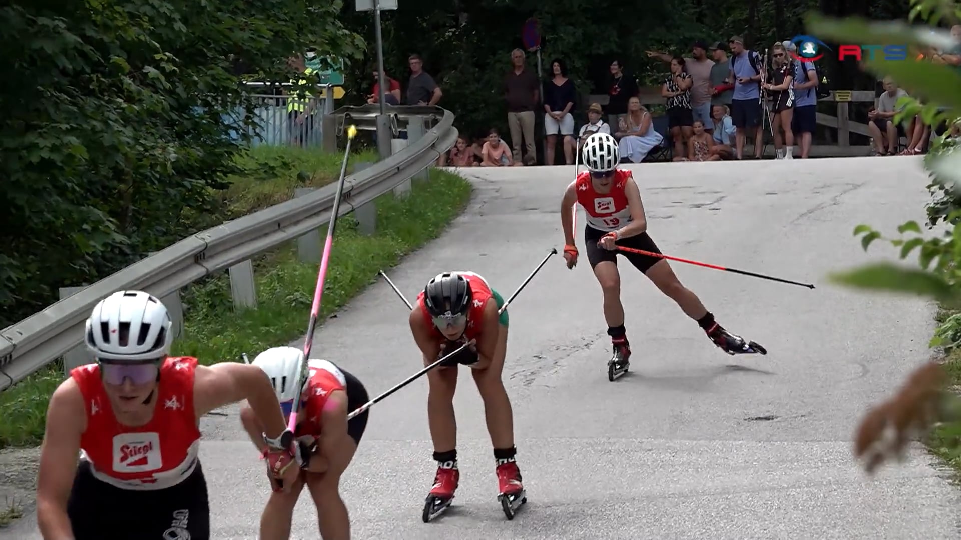 roll-ski-statt-langlaufen-nordische-kombination-gastiert-beim-fis-grand-prix-in-bischofshofen