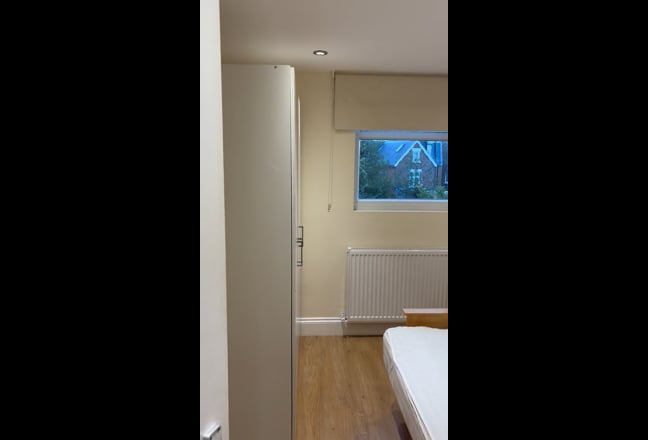 Homely Furnished  Room in SW19 with Garden Main Photo