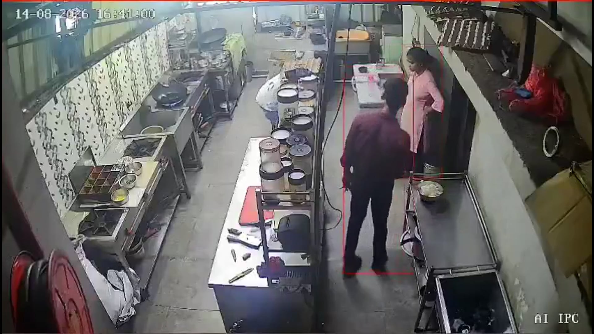 *जबलपुर - रेस्टोरेंट में युवती की हत्या, CCTV में कैद हुआ खौफनाक मंजर। Madhya Pradesh