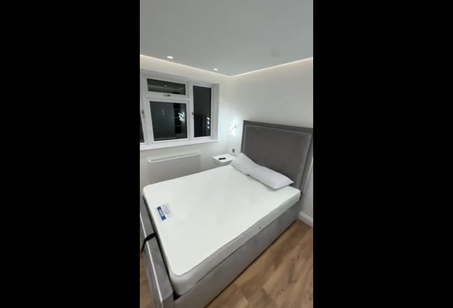 Double Room for Rent in a Newly Refurbished House  Main Photo