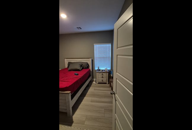 Private Room – $625/Month – Utilities + Wi-Fi Incl Main Photo