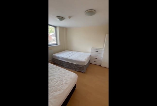 2 Bedroom Flat  Main Photo