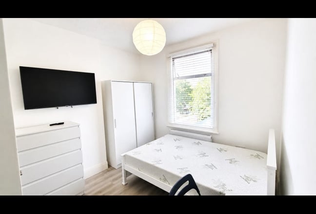 STUNNING Ensuite Double Room in Abbey Wood. Main Photo