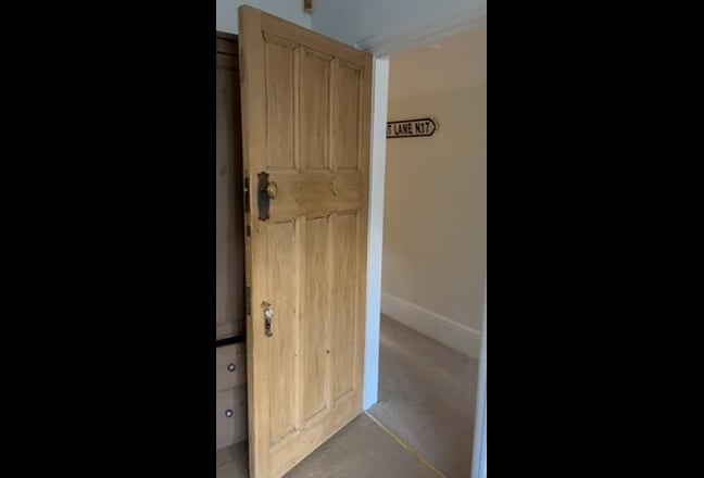 Very Large Double Room to Rent - Luxury House  Main Photo