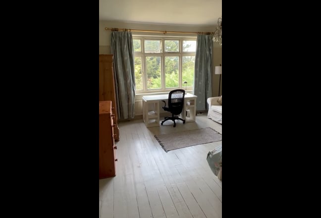 Extra Large double room with exclusive bathroom Main Photo
