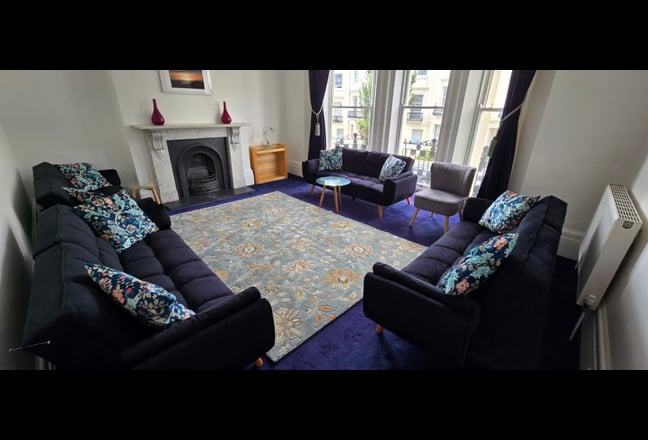 BRIGHTON Beach Spacious Villa 🏖️ All Bills Inc 💎 Main Photo