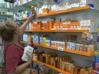 Veritats i mites sobre les cremes solars: cal protegir-se cada dia