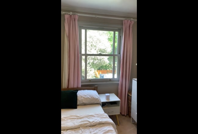 Sunny double in gorgeous house. Clapham/Battersea Main Photo