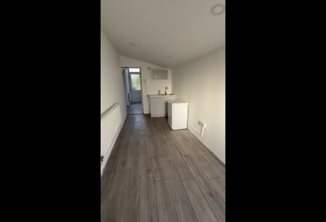 Video 1: 