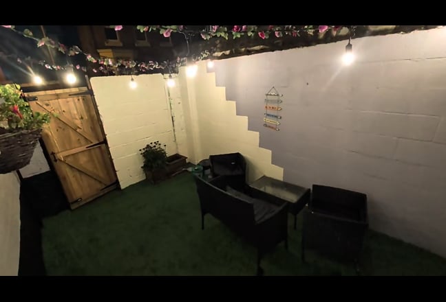 ☆Bills Included ☆65inch Tv ☆5min Walk to UoL Main Photo