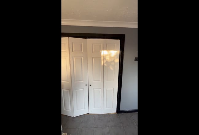 Video 1: Room 2 Large fitted wardrobes 