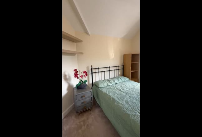 Rooms for rent in Uxbridge   Main Photo