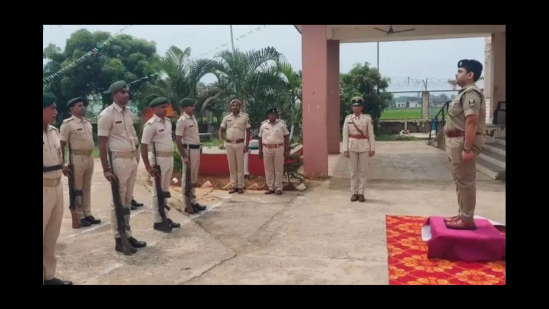 बांका:कानून व्यवस्था कायम को लेकर पुलिस कप्तान अमितेश कुमार ने किया खेसर थाना का वार्षिक निरीक्षण 