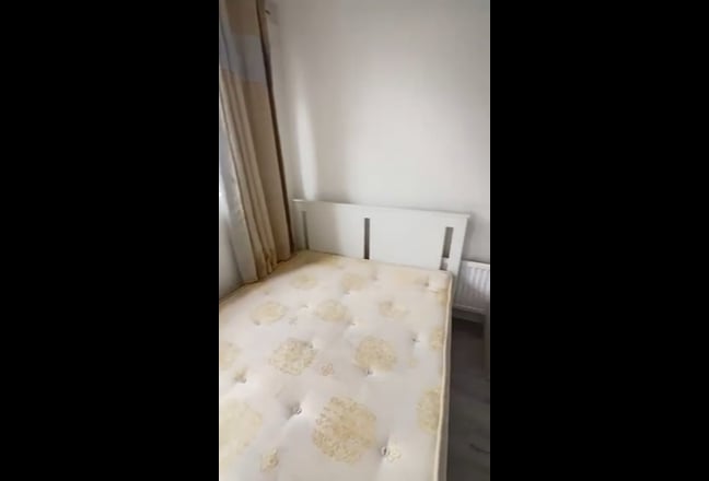 Double room available - Mile End  Main Photo