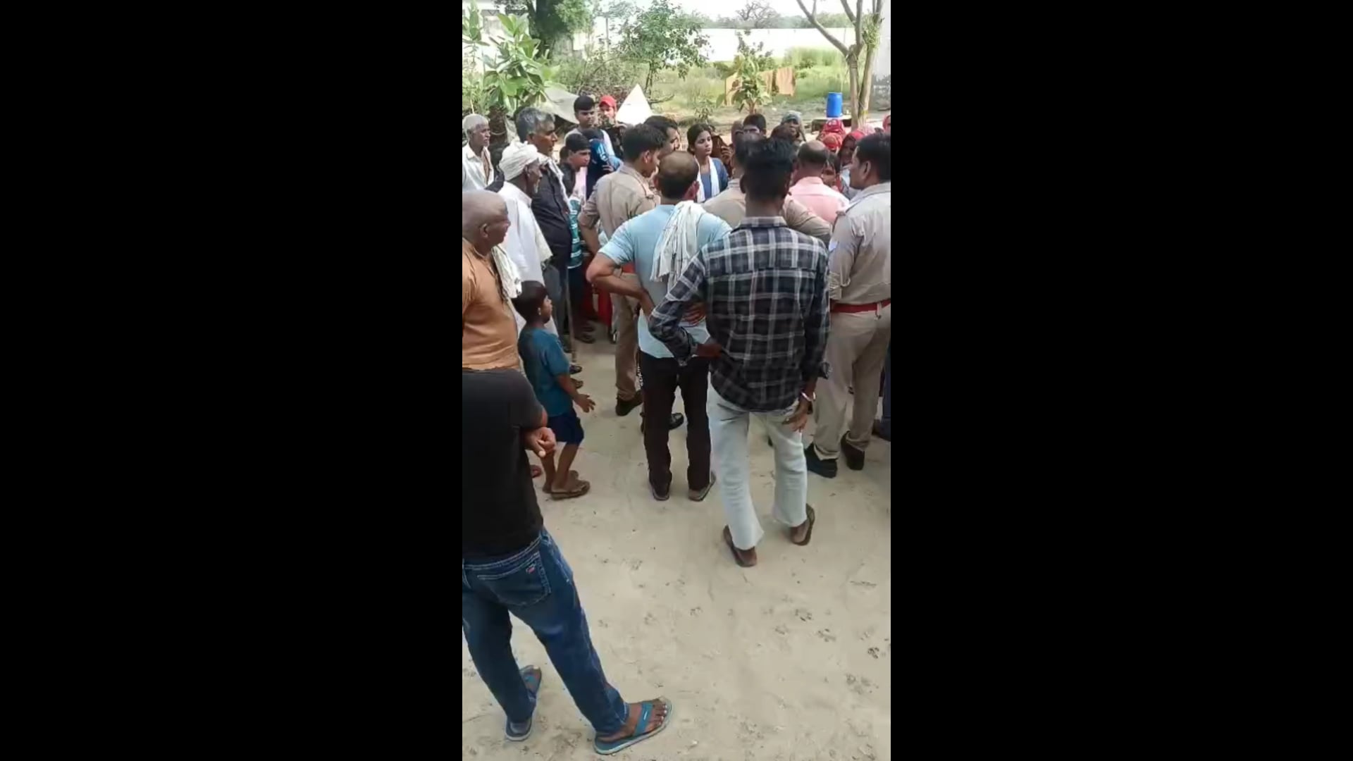 नाबालिक से छेड़छाड़ पर पुलिस ने पकड़ा