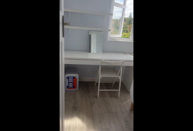 En-suite Double Room with KS Bed Main Photo