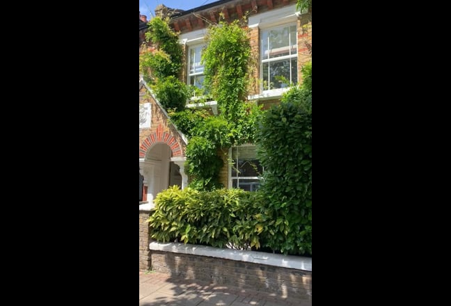 Sunny double in gorgeous house. Clapham/Battersea Main Photo