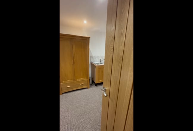 En-suite Double Room, Addenbrookes  hospital Main Photo