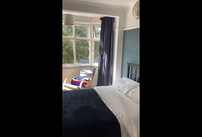 Beautiful bright large double bedroom  Main Photo