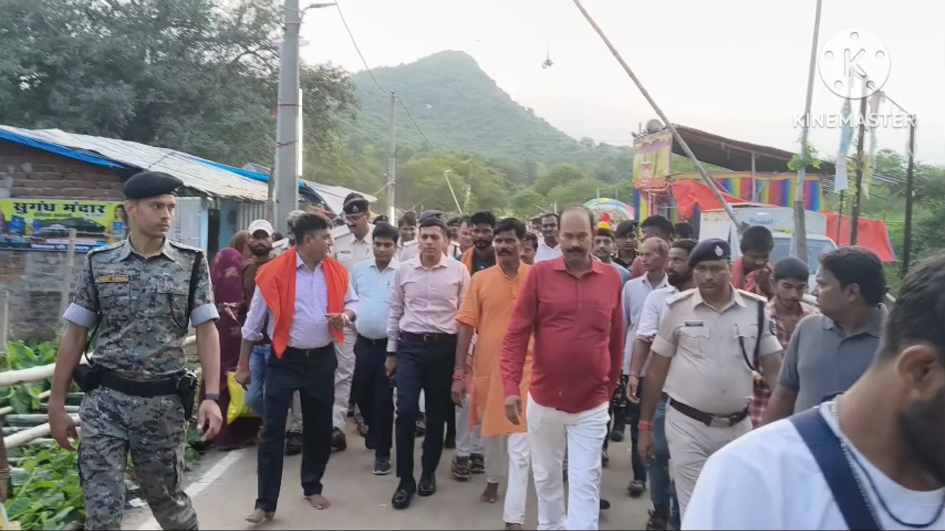 अंतिम सोमवारी को लेकर ज्येष्ठ गौर नाथ महादेव मंदिर में प्रशासन अलर्ट, डीएम ने लिया तैयारियों का जायजा 