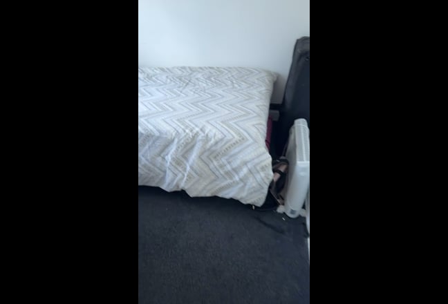 Single and double room available to rent  Main Photo