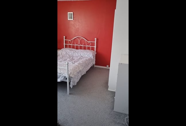 Large Furnished Double Room to Rent Main Photo