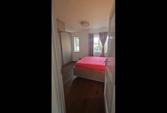 3 fully furnished double bedroom for all! Main Photo